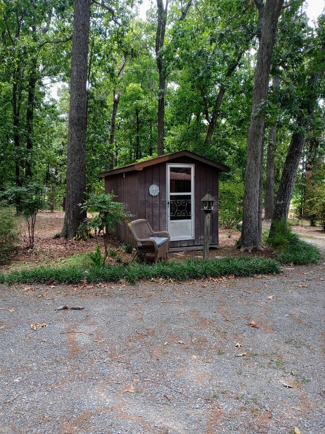 Building Photo - 416 Old Williams Rd