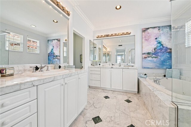 Building Photo - 16 Tidal Surf