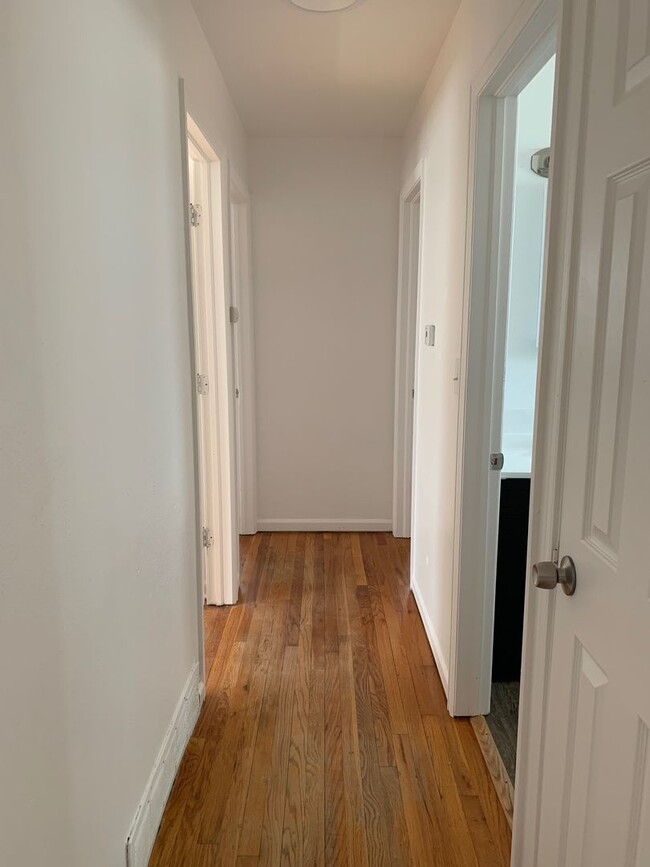 Building Photo - Great 3 Bedroom Home