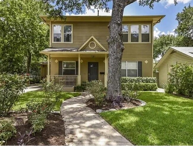 Primary Photo - 803 Newman Dr