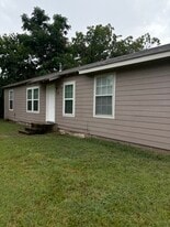 Front - 102 Hilltop Dr