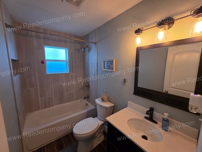 Building Photo - Spacious 2 bed 1.5 bath house in Hammond