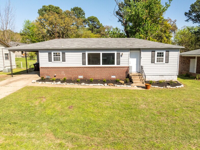 Primary Photo - 4313 S 22nd St