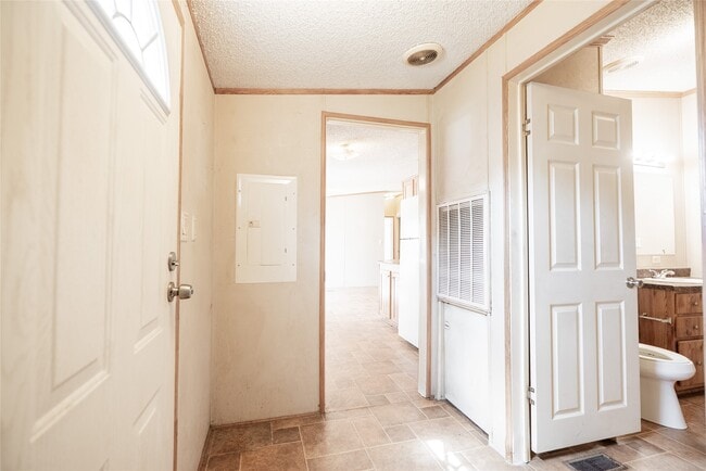 Building Photo - 30620 Vilma Ln