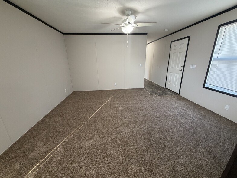 Building Photo - 38030 Pardo Dr