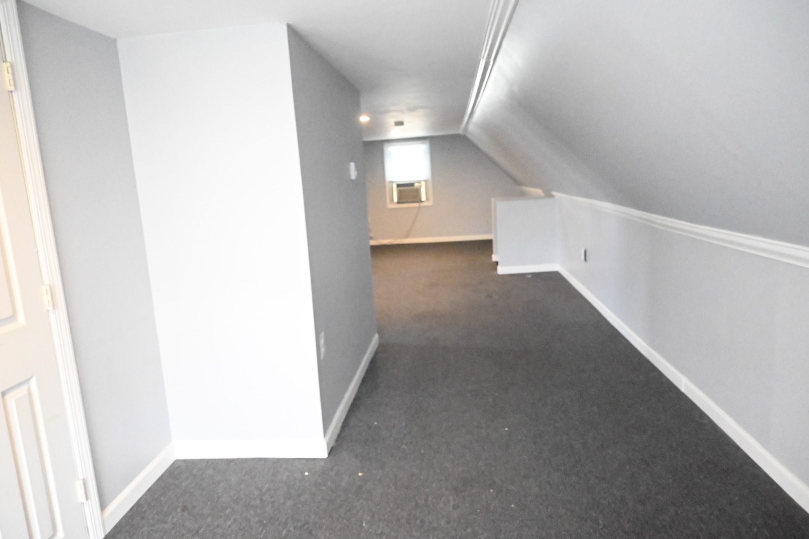 Room 4 - 51 Bogart Ave