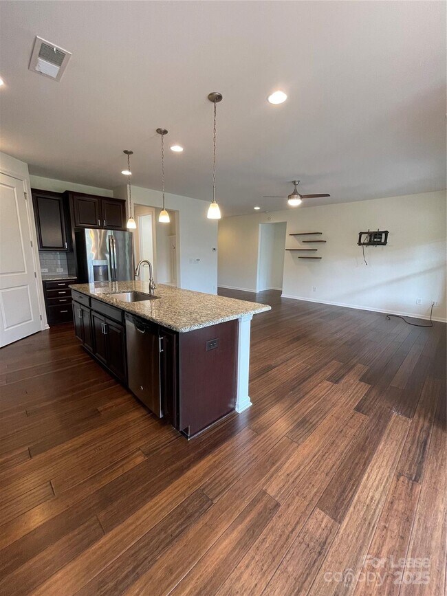 Building Photo - 132 Hillston Ln