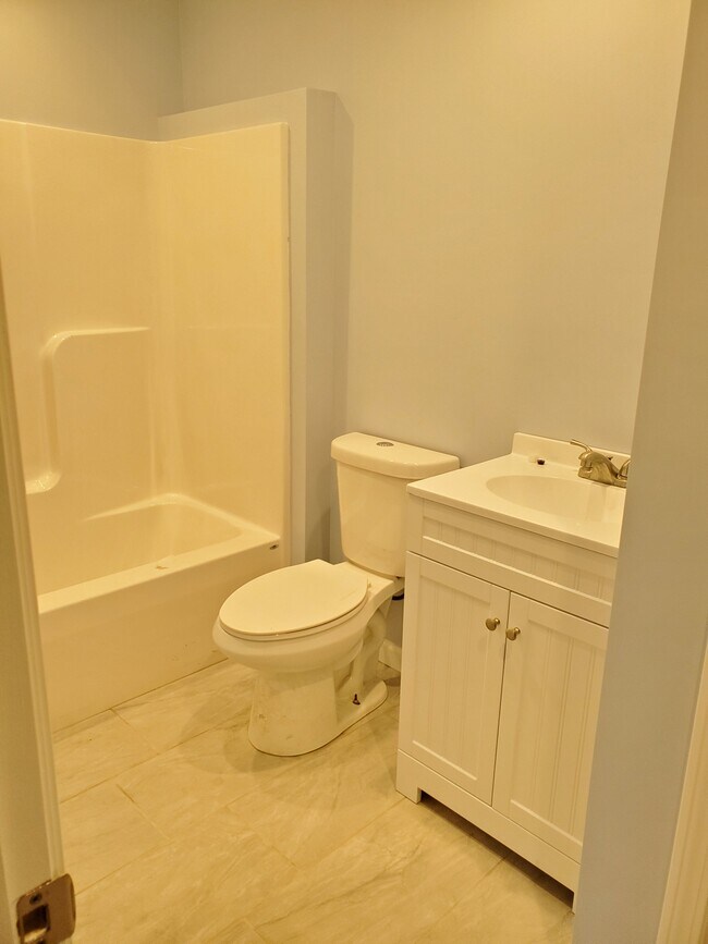 Building Photo - 755 Boston Post Rd