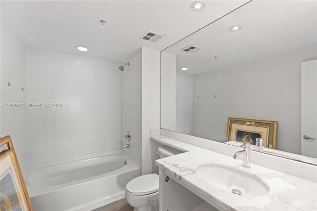 Building Photo - 325 S Biscayne Blvd