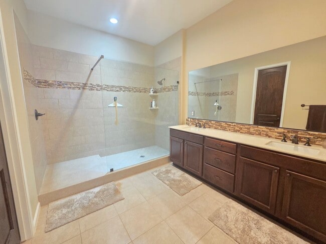 Building Photo - Single Story South Reno Stunner with Amenities Galore!!!