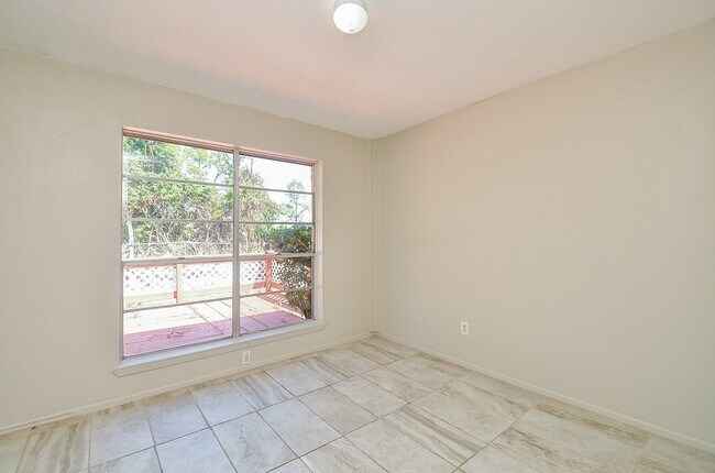 Building Photo - 522 Whippoorwill Dr