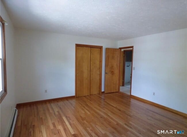 Building Photo - 12 Hilltop Ave