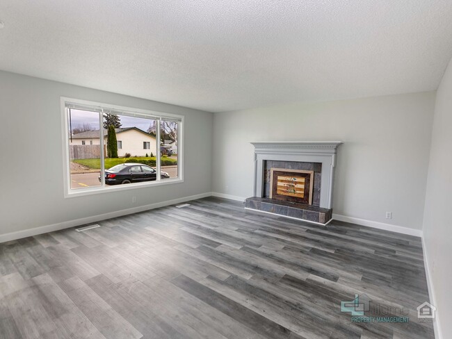 Building Photo - February Move-In Special: Charming 4-Bedroom Keizer Home Close to Everything