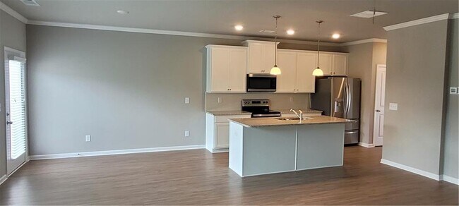 Building Photo - 5141 Fox Den Rd