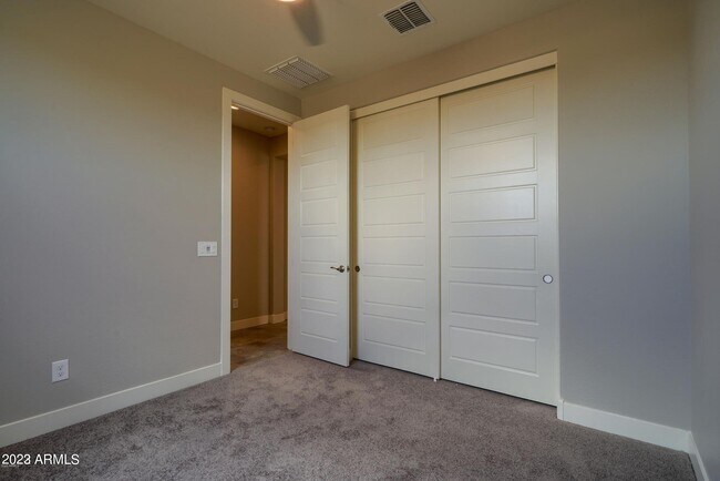 Building Photo - 5139 N 187th Ln