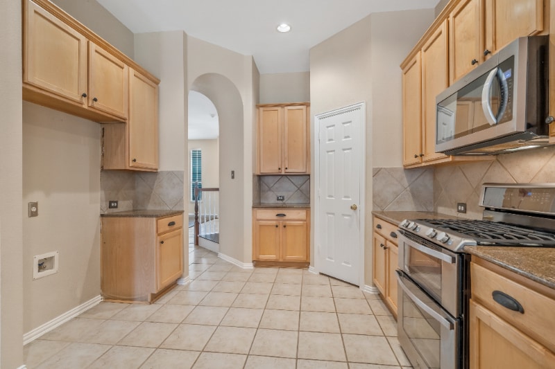 Building Photo - 6412 Autumn Trail