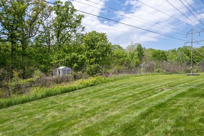 Building Photo - 509-511 Glenstone Dr.