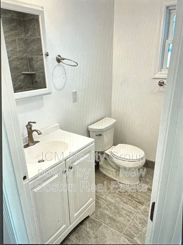 Building Photo - 217-219 Washington Street