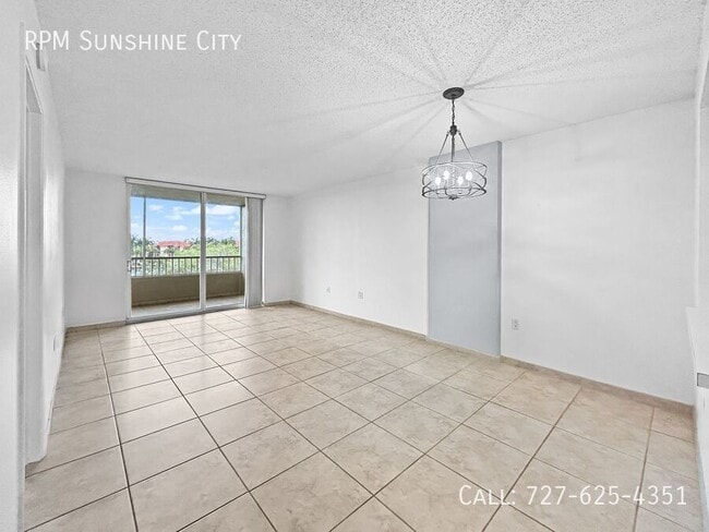 Building Photo - 2333 Feather Sound Dr