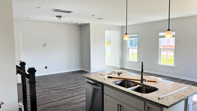 Building Photo - 4001 Kidd Pl