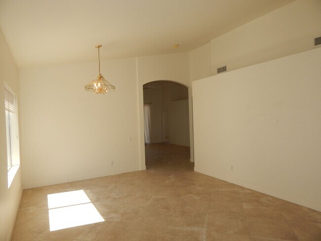 Building Photo - 7750 E Castle Valley Way