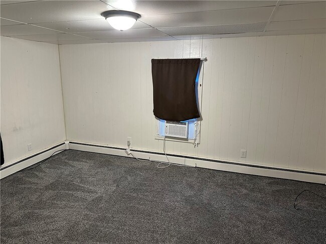 Building Photo - 415 Fairview Ave