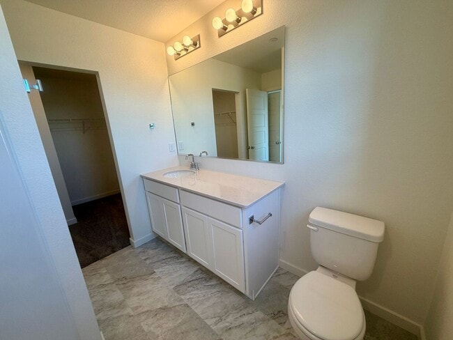 Building Photo - 3852 Pinnacles Ct