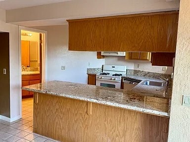 Building Photo - 13114 Polvera Ave