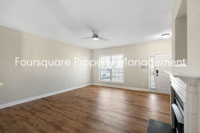 Building Photo - Cozy Townhome with Fireplace, Private Back Patio,  Near US-1, I-540 & Shopping