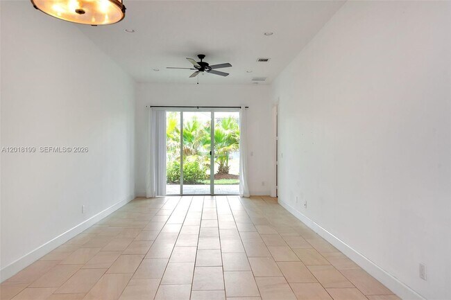Building Photo - 22954 Clear Echo Dr