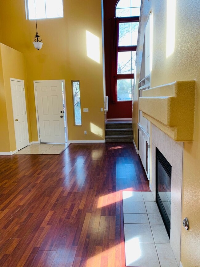 Building Photo - Beautiful Home In Rancho Sahuarita Located...