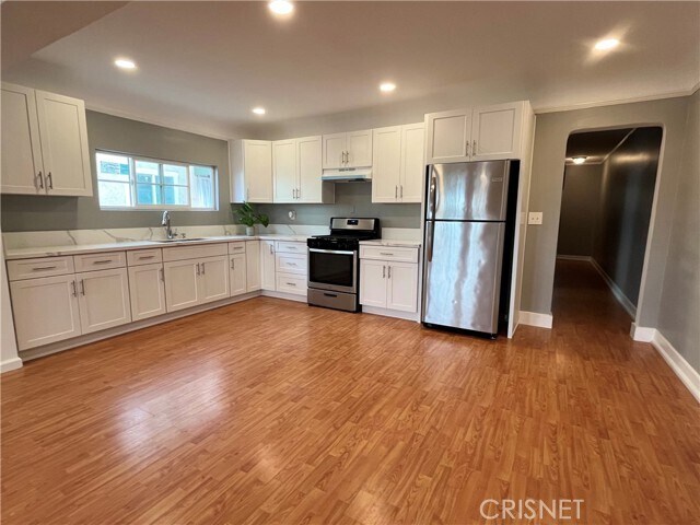 Building Photo - 4432 3rd Ave