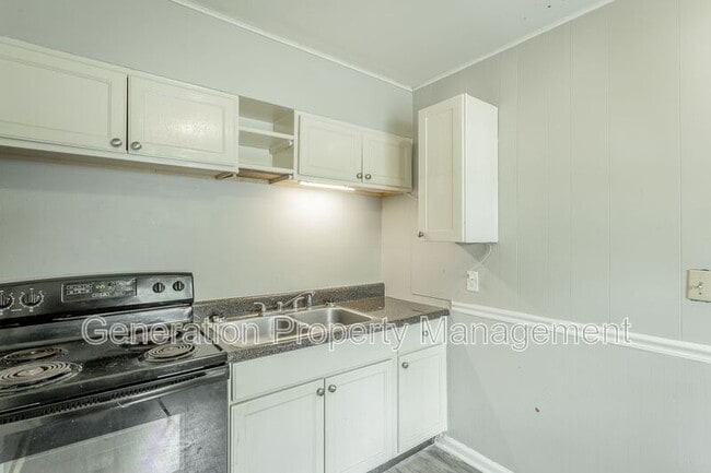 Building Photo - 207 Laws Ave