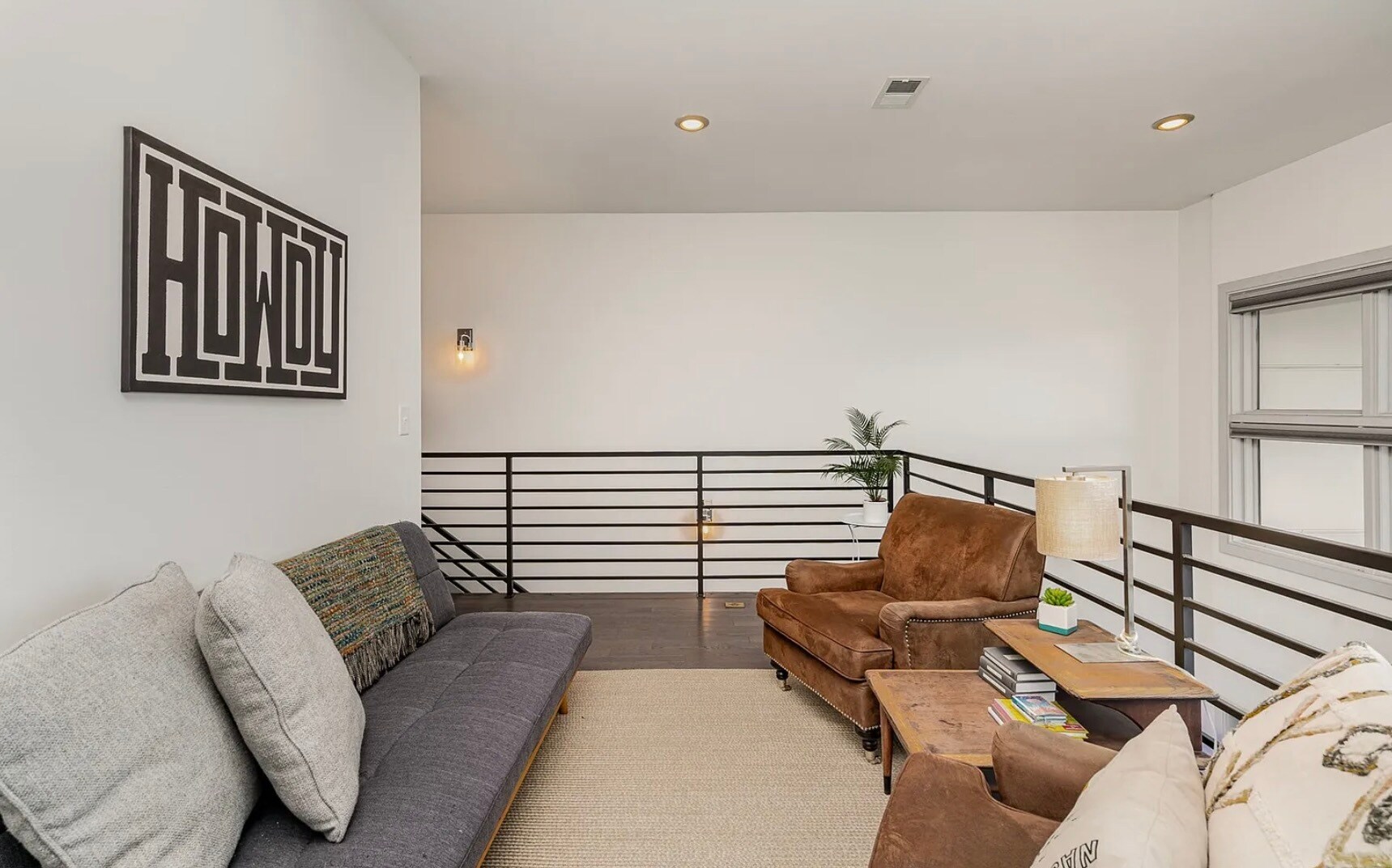 Building Photo - 1011A Southside Ave