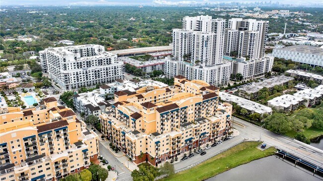 Building Photo - 8390 SW 72nd Ave