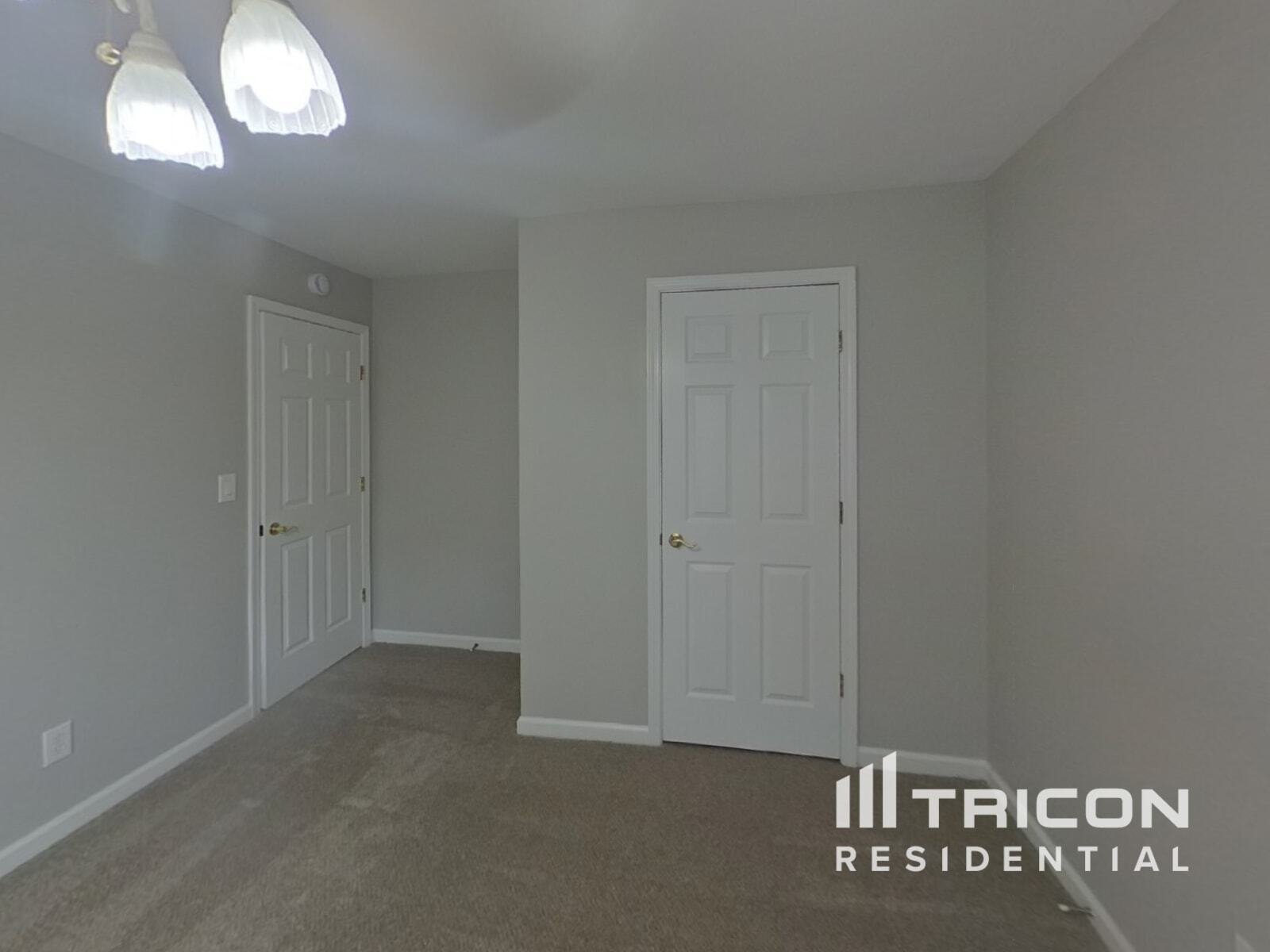 Building Photo - 27 Rockridge Dr