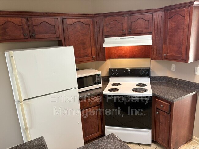 Building Photo - 2731 Java Dr