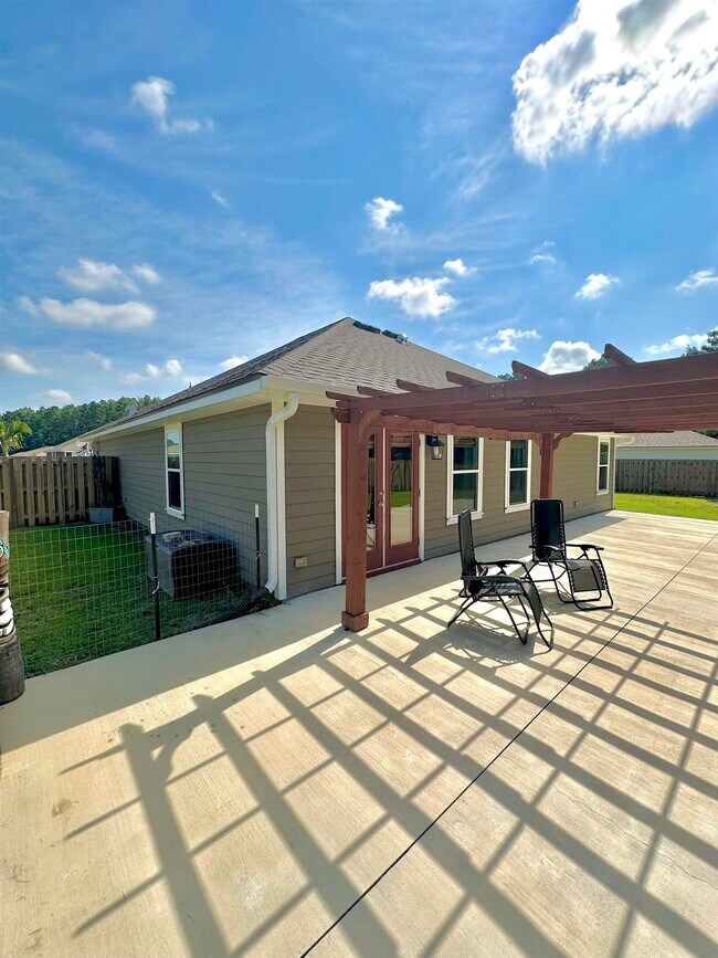 Building Photo - 26 Gray Fox Ct