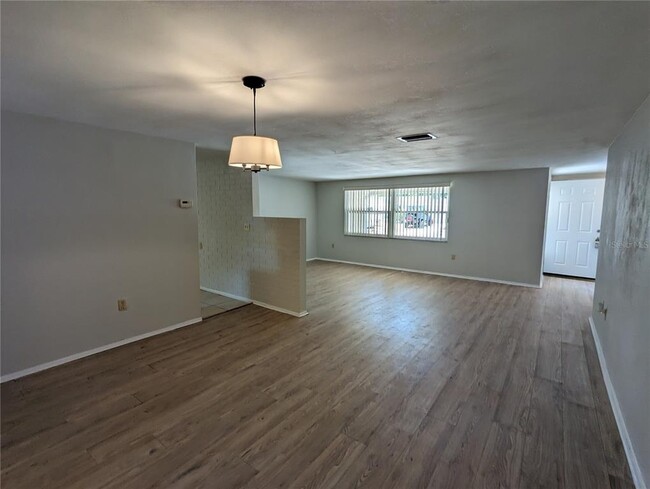 Building Photo - 11230 Kapok Ave