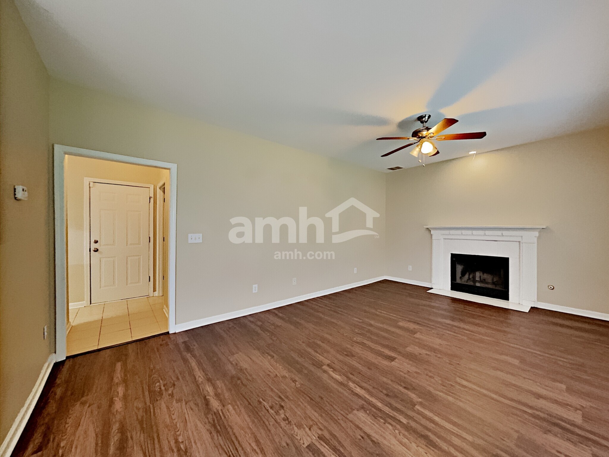 Building Photo - 1664 Crittenden Ln