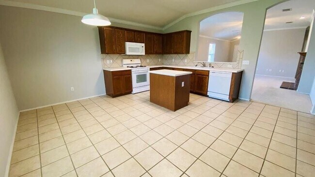 Building Photo - 207 Golden Gate Dr