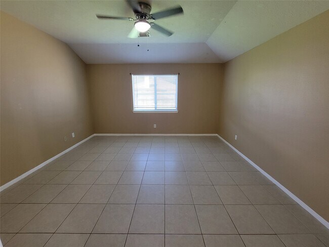 Building Photo - 3934 Camelia Glen Ln