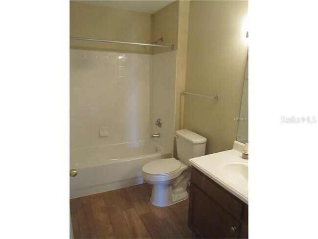 Building Photo - 9020 Lake Chase Island Way