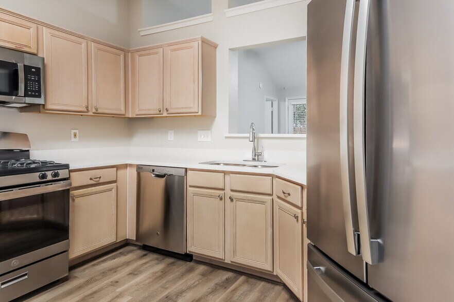 Building Photo - 3030 Killdeer Ln