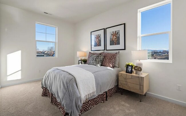 Building Photo - BRAND NEW Spacious 3 Bed 2.5 Bath + Office Townhouse