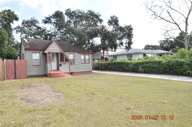 Building Photo - 2500 Auburn St S