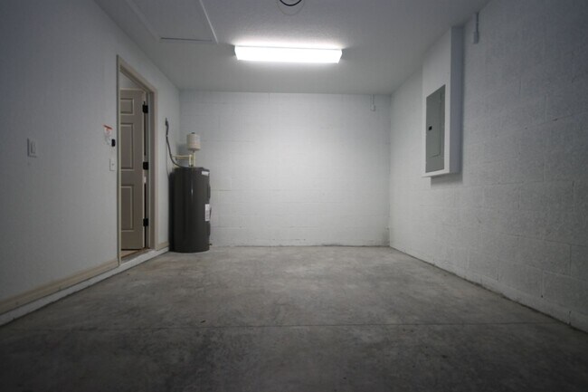 Building Photo - BEAUTIFUL 3 Bd/2Ba Home!!