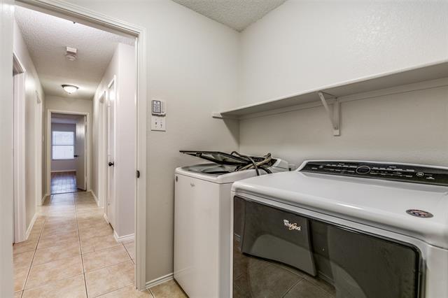 Building Photo - 2709 Cedar Crest Dr