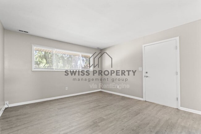Building Photo - 1549 Oakland Park Ave