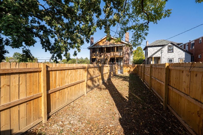 Building Photo - 605-607-607 S Champion Ave